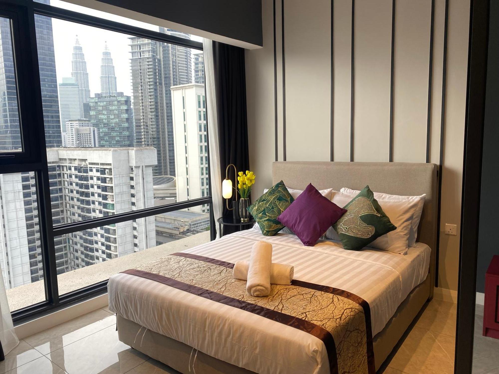 Apartment Agile Royal Trx By Kl